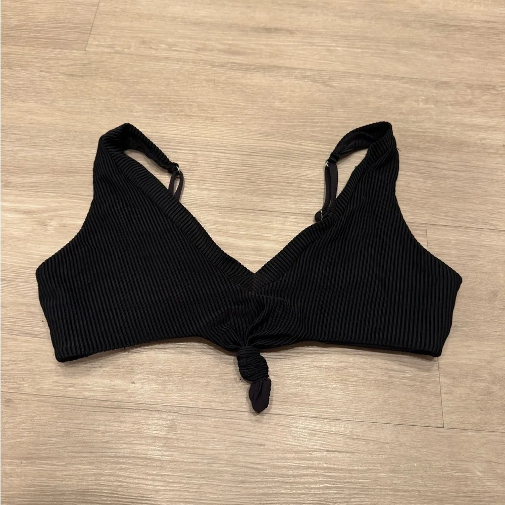 Frankie’s Ribbed Black Bikini Top